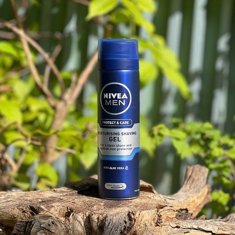 Gel cạo râu Nivea Protect & Care có tinh chất lô hội - Dưỡng ẩm, bảo vệ da, hàng chính hãng từ Úc