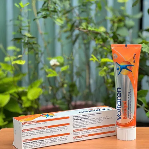 Gel Giảm Đau Giảm Viêm Cơ Khớp Voltaren 100g 