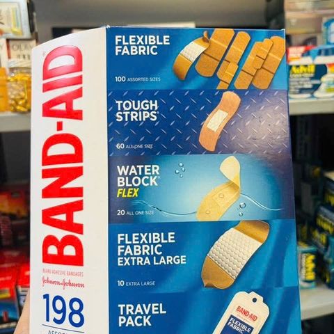 BAND-AID 198 Miếng Cao Cấp Mỹ - Bao Gồm Băng Dính Dẻo, Siêu Bền, Chống Nước - Giải Pháp Hoàn Hảo Cho Gia Đình