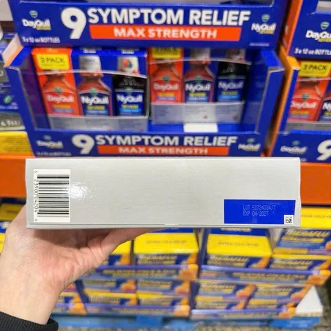 ( HÀNG CHÍNH HÃNG MỸ) SIRO VICKS NYQUIL COLD & FLU NIGHTTIME RELIEF 354ml