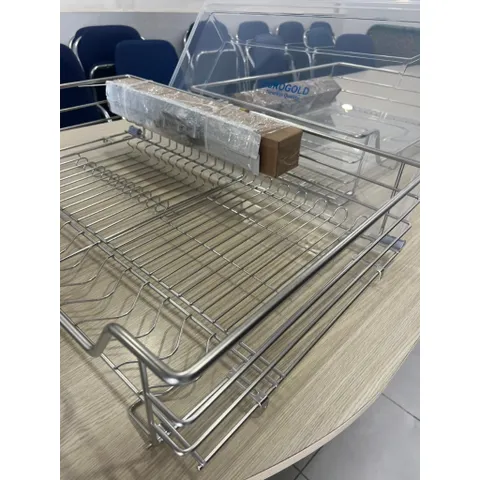 Giá bát đĩa nan tròn EUROGOLD âm tủ inox 304 - Thiết kế hiện đại, bền bỉ, cho không gian bếp gọn gàng và tiện lợi.