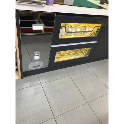 Thùng gạo mặt gương EUROGOLD GB300S | Hàng chính hãng |Kích thước tủ 300mm |
