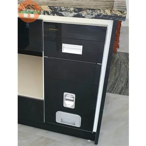 Thùng Gạo EUROGOLD B303 - Thiết Kế Âm Tủ Đen Gương Bóng, Tiết Kiệm Diện Tích, Chế Độ Đong Gạo Chính Xác 150g, Dung Tích 15kg