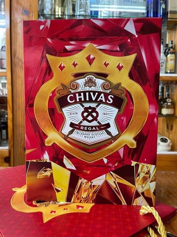 Rượu Chivas Regal 12 Năm Hộp Quà Sang Trọng - Thơm Nồng, Quà Tặng Lý Tưởng Cho Dịp Đặc Biệt