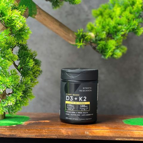 Viên uống Vitamin D3 K2 Sports Research - Hỗ trợ xương chắc khỏe, tăng cường miễn dịch - 160 viên cho người lớn tuổi và người ít tiếp xúc nắng