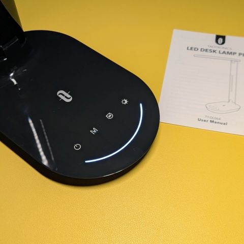 Đèn Học Chống Cận TaoTronics - Ánh Sáng Dịu Mắt, Cổng Sạc USB & Thiết Kế Gập Linh Hoạt - Hoàn Hảo Cho Học Tập & Làm Việc