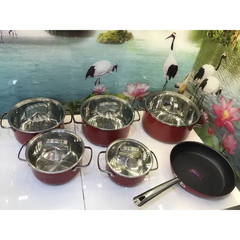 [Giảm giá] Bộ nồi nấu từ CARDINAL - Chất liệu được làm từ Inox 304, chống bỏng, sơn màu đỏ, an toàn cho người sử dụng