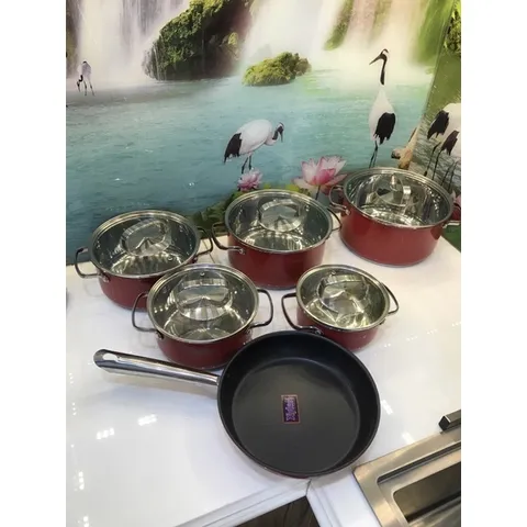 [Giảm giá] Bộ nồi nấu từ CARDINAL - Chất liệu được làm từ Inox 304, chống bỏng, sơn màu đỏ, an toàn cho người sử dụng