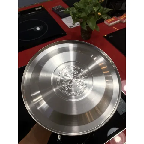 Ấm đun từ Bgem 3L sử dụng Chất liệu inox cao cấp | Đun được với nhiều loại bếp như bếp điện, bếp từ, bếp gas,…