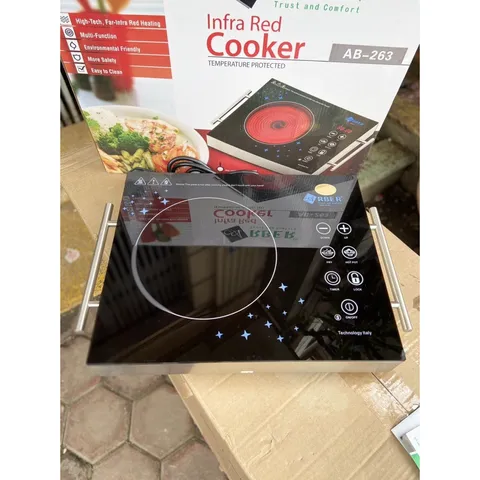 Bếp Hồng Ngoại Để Nổi Arber 2200W - Bếp Điện Cảm Ứng, Có Hẹn Giờ và Khóa Trẻ Em, Mặt Kính Ceramic Màu Xanh Lá