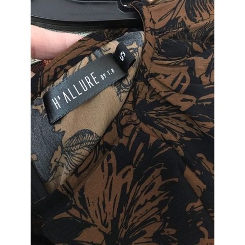 pass đầm H’allure