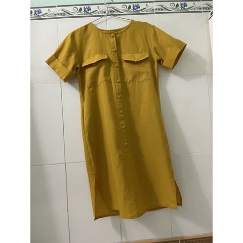 đầm vàng cột dây