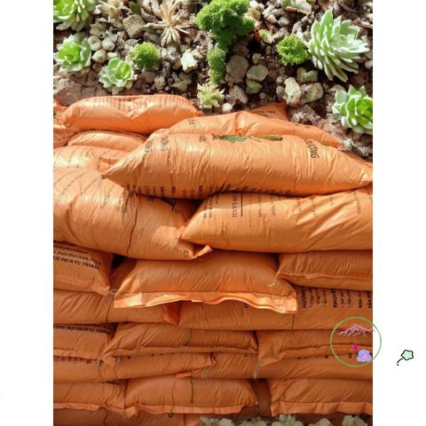 Đất Sạch Tribat 1KG - Giá Thể Trồng Cây Tự Nhiên, Giàu Dinh Dưỡng, Không Mầm Bệnh, Phù Hợp Với Rau, Hoa, Cây Kiểng