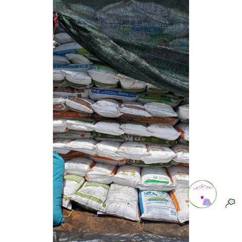 Bao 25kg Giá Thể Trồng Cây Chất Lượng Cao - Mùn Dừa, Trấu Hun, Vỏ Đậu Tốt Nhất Cho Đất Trồng Rau