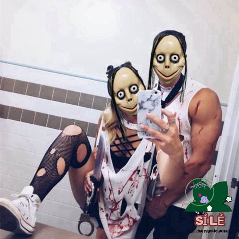 Mặt Nạ Kinh Dị Halloween Momo - Phụ Kiện Tiệc Hóa Trang Độc Đáo, Chất Liệu Nhựa Cao Cấp, Kích Thước Thích Hợp 24x17cm