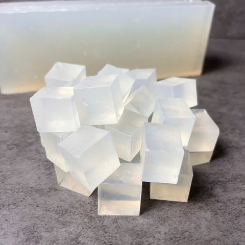 Phôi Xà Phòng Glycerin Trong 1kg - Đổ Mồ Hôi Ít, Cao Dưỡng Chất từ Escoco Vietnam - Nguyên Liệu Làm Mỹ Phẩm Tự Nhiên