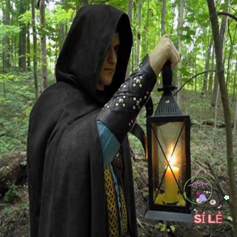 Áo Choàng Halloween RYEIGHTON 59 inch - Áo Hóa Trang Dracula Đỏ Đen Đẹp Mắt Cho Cosplay Và Các Bữa Tiệc Tem Mới Lạ
