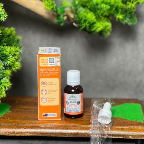 Vitamin D3 + K2 Nature's Way Kids Smart Drops - Hỗ Trợ Hấp Thụ Canxi, Tăng Cường Sức Khỏe Xương và Răng (11ml)