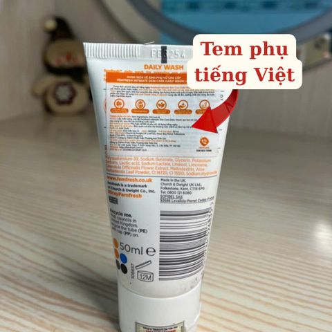 Dung Dịch Vệ Sinh Phụ Nữ Hàng Ngày Femfresh 50ml - Làm Sạch Nhẹ Nhàng, Cân Bằng pH, Chiết Xuất Thiên Nhiên