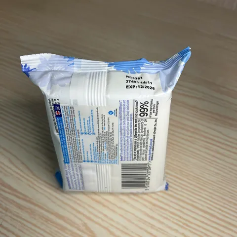 Khăn ướt Femfresh 0% Sensitive - Vệ sinh vùng kín cao cấp dành cho da nhạy cảm, 25 tờ, nhập khẩu chính ngạch từ Anh