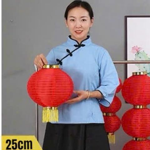 Lồng Đèn Tròn Vải Lụa Sang Trọng Có Tua Rua Đỏ Vàng - Trang Trí Tết Lễ Hội Ngoài Trời, Kích Thước 25-35cm