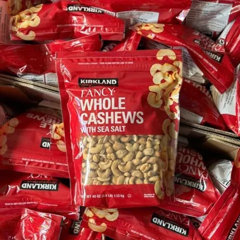 Hạt Điều Kirkland Signature Fancy Whole Unsalted Cashews 1.13kg - Đồ Ăn Vặt Giàu Dinh Dưỡng, Hương Vị Thơm Ngon, Không Muối