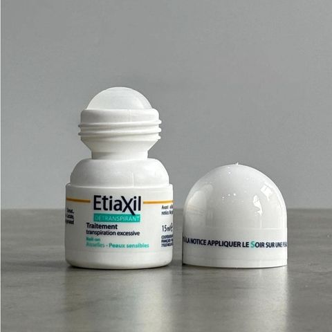 Lăn Khử Mùi Etiaxil Detranspirant Sensitive 15ml - Ngăn Mồ Hôi, Không Gây Kích Ứng, Phù Hợp Da Nhạy Cảm, Hiệu Quả Lâu Dài
