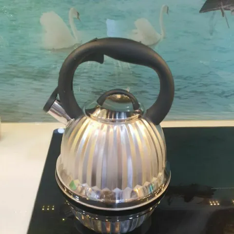 Ấm Đun Từ Arber AB2.7QT - Inox 304 Cao Cấp, Thiết Kế Sang Trọng, Đun Nước Nhanh Trên Tất Cả Các Loại Bếp - An Toàn Và Tiện Lợi