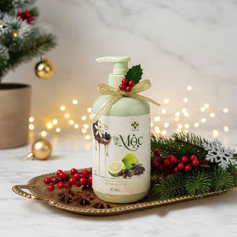Combo 2 Chai Tặng Khăn Tắm Cao Cấp Dầu Gội Cao Cấp Thiên Nhiên MỘC AN Combo 2 Chai 500ml - Chiết Xuất Dầu Bưởi, Bồ Kết, Hương Nhu, Dâu Tằm Cho Tóc Khỏe Mạnh