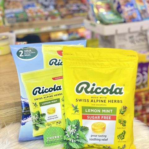 Kẹo ngậm ho Ricola không đường Lemon Mint 105 viên - Giúp làm dịu họng tự nhiên, sản phẩm chất lượng từ Mỹ