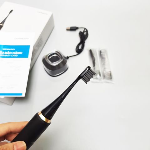 Bàn Chải Đánh Răng Điện LocknLock ENR636BLK - 6 Chế Độ, 3 Đầu Chải Hiện Đại, Hàng Chính Hãng Cho Nụ Cười Khỏe Đẹp