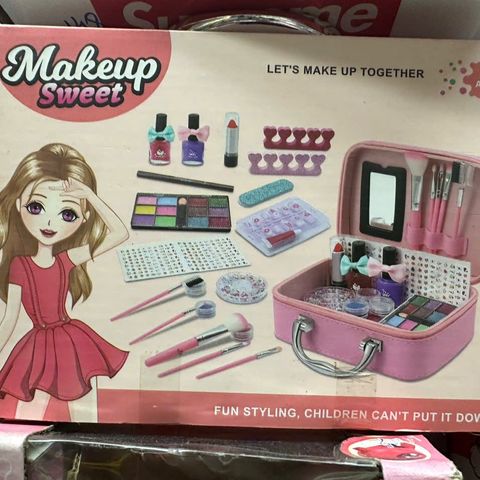 Bộ Đồ Chơi Trang Điểm Nhập Vai Kuromi - Gồm 3 Phân Loại và Máy Làm Nail Thú Vị Cho Bé Khám Phá Thế Giới Làm Đẹp