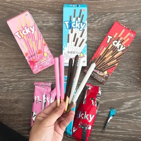 Combo 10 hộp Bánh Ticky vị Socola, Sữa, Dâu Ngon Miệng - Trạm Ăn Vặt Yumi 507028