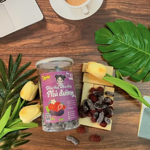Dâu tây dâu tằm sấy phủ đường Yumi, kẹo dâu mix chua ngọt, đồ ăn vặt thơm ngon 507035