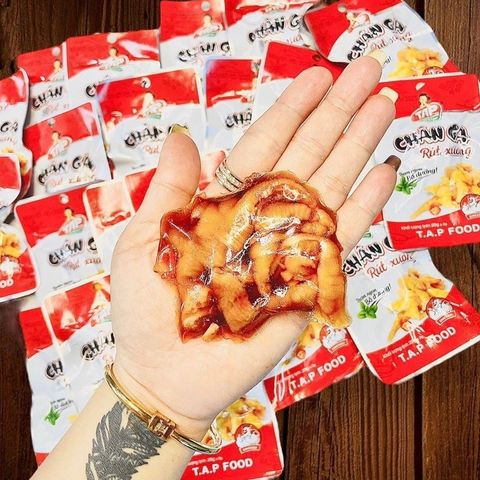Chân gà cay Việt Nam TAPFOOD giòn dai thơm ngon chuẩn vị - Trạm ngọt Yumi