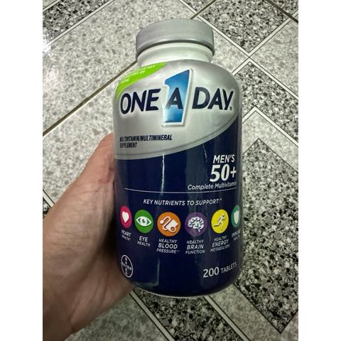 Viên uống bổ sung vitamin One A Day Women's và Men's 50+ cho phụ nữ nam giới 507154