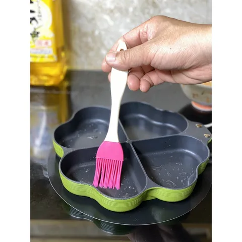 Chổi/Cọ Quét Dầu Ăn, Gia Vị Bằng Silicon - Hàng Nội Địa Nhật - Dụng Cụ Nấu Ăn Siêu Tiện Lợi