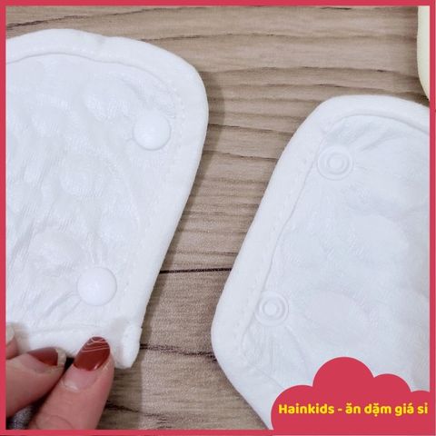 Yếm Hoa Chống Thấm Xoay 360 Độ Cho Bé - Yếm Ti Sữa Dễ Thương, Phụ Kiện Ăn Dặm An Toàn Từ 0-4 Tuổi