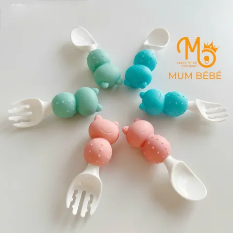 Set 2 Thìa Nĩa Silicon Tập Xúc - Dụng Cụ An Toàn Giúp Bé Làm Quen Ăn Uống, Phát Triển Kỹ Năng Cầm Nắm, Tiện Lợi Mang Theo
