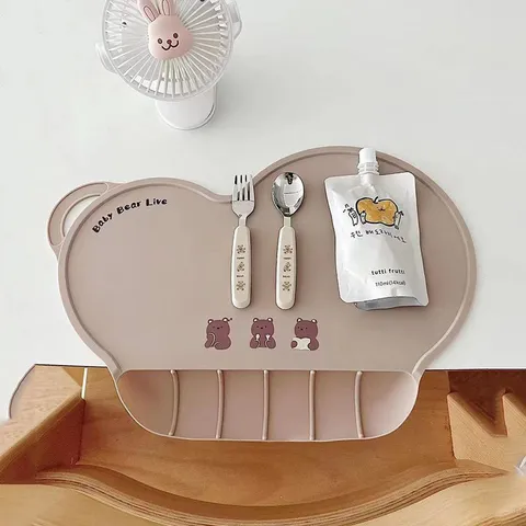 Thảm Lót Silicon Cho Bé - Tấm Trải Bàn Ăn Tiện Dụng Chống Thấm, Dễ Lau Dọn, An Toàn Cho Trẻ Nhỏ 38x26cm