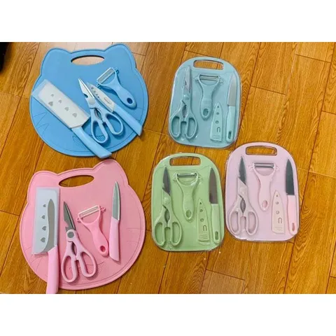 Bộ Dao Thớt Chế Biến Đồ Ăn Dặm, Bộ Dao Thớt Gấu/ Hình Chữ Nhật, Chất Liệu Nhựa Nguyên Sinh, Thép Không Gỉ-Nhiều Mã