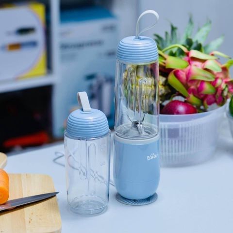 Máy Xay Sinh Tố Cầm Tay Mini Bear LLJ-D04B1, Công Suất 150W, Máy Xay Sinh Tố Gồm 2 Cốc - Bảo Hành 18 Tháng