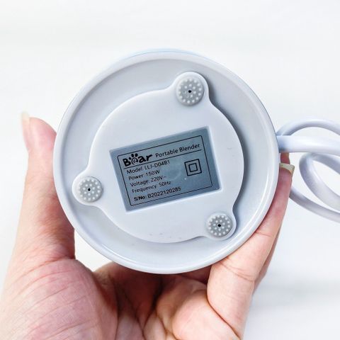 Máy Xay Sinh Tố Cầm Tay Mini Bear LLJ-D04B1, Công Suất 150W, Máy Xay Sinh Tố Gồm 2 Cốc - Bảo Hành 18 Tháng