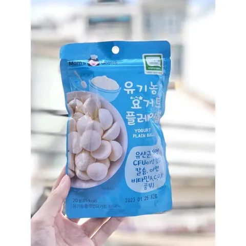 Sữa Chua Khô Mom's Choice Hàn Quốc Cho Bé Ăn Dặm - Date 2023