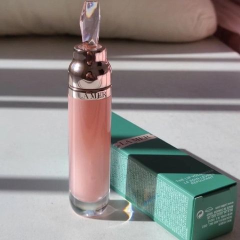 Son Dưỡng La Mer The Lip Volumizer 7ml Màu Hồng Nhạt - Chăm Sóc Môi, Tăng Độ Đầy Đặn, Dưỡng Ẩm Từ Thiên Nhiên