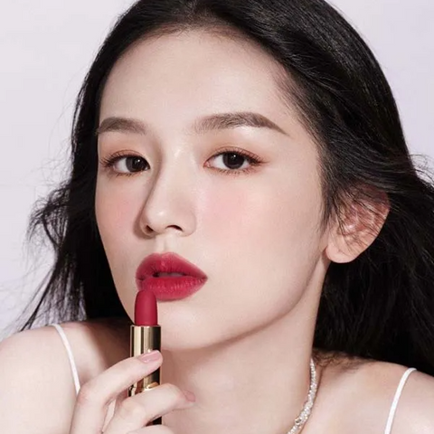 Son Lancôme L'Absolu Rouge 888 Kind Of Sexy - Son Môi Đỏ Bordeaux Cao Cấp, Độ Bền Màu Tuyệt Vời, Dưỡng Ẩm Mềm Mại, Chính Hãng