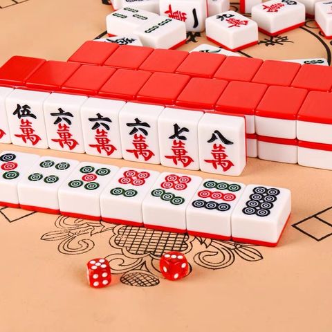 Bộ Mạt Chược Tết Đỏ Size Lớn #40 - 144 Quân Chơi Gia Đình Kèm Thảm 90x90cm và Túi Tiện Lợi, Quà Tặng Tết May Mắn