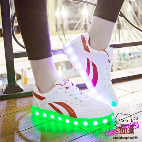 Giày Phát Sáng LED 7 Màu Màu Trắng Họa Tiết Đỏ - Thời Trang Độc Đáo Cho Tiệc Tùng & Sự Kiện, Kiểu Dáng Nổi Bật & Thoải Mái