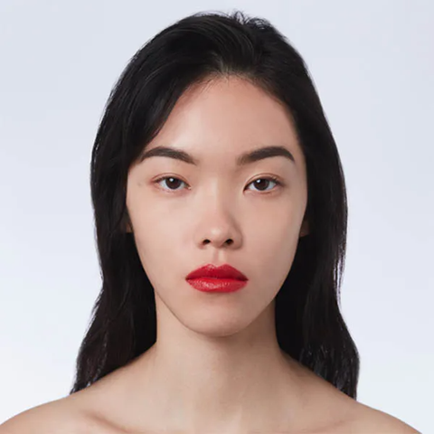 Son Gucci Rouge À Lèvres Satin Lipstick Màu 502 Eadie Scarlet Đỏ Lạnh - Son Lì Cao Cấp Chính Hãng, Quyến Rũ, Phong Cách Sang Trọng