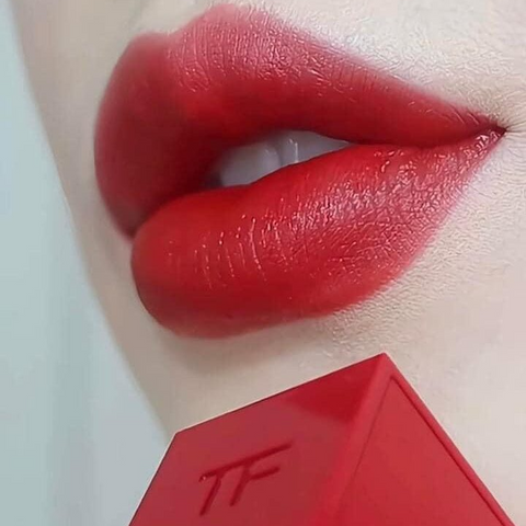 Son Tom Ford 16 Scarlet Rouge 24K Gold - Son Môi Màu Đỏ Thuần Chính Hãng, Chất Son Mịn Màng, Thiết Kế Sang Trọng, Dưỡng Ẩm Tốt